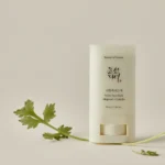 Matte Sun Stick : Mugwort+Camelia (SPF 50+ PA++++) - Image 2